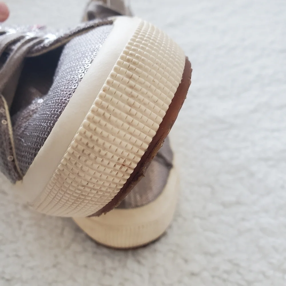 Women's‎ Superga Silver Sequin Canvas Low Top Lace Up Sneakers Size 6 W_ 4.5 M.